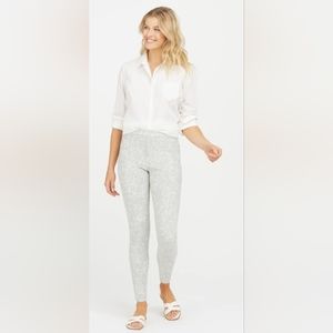 Spanx Ankle Jeanish Leggings In Speckled Grey NWT Size L Classic Boho Chic